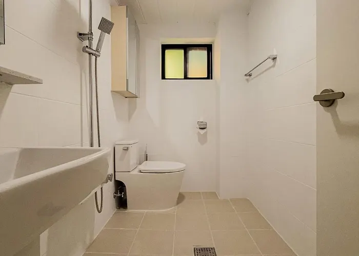 Gangnam, 6-person Room, Daechi, Gangnam Plastic Surgery,coex Starfield, 15 Minutes From Itaewon *